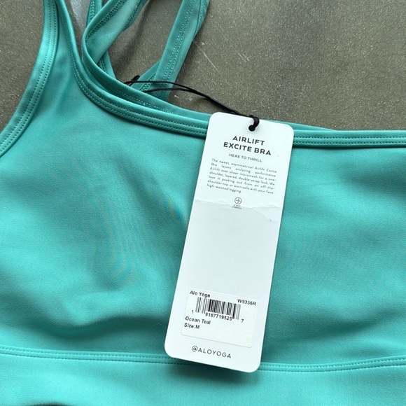 Alo Yoga Airlift Excite Bra - Picture 9 of 9